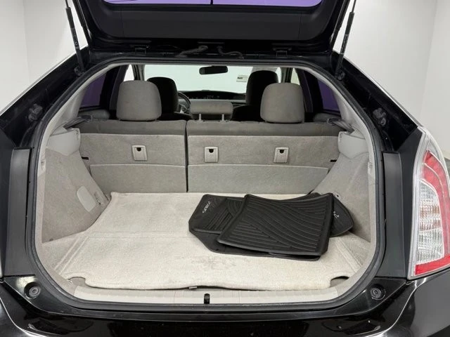 2015 Toyota Prius 3rd Gen - Image 11 of 21