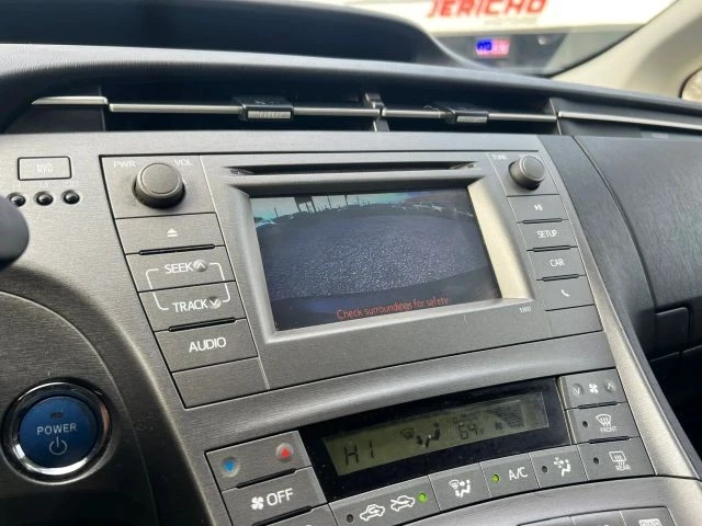 2015 Toyota Prius 3rd Gen - Image 16 of 16