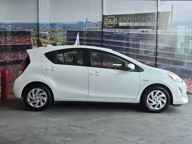 2015 Toyota Prius 3rd Gen - Image 4 of 12