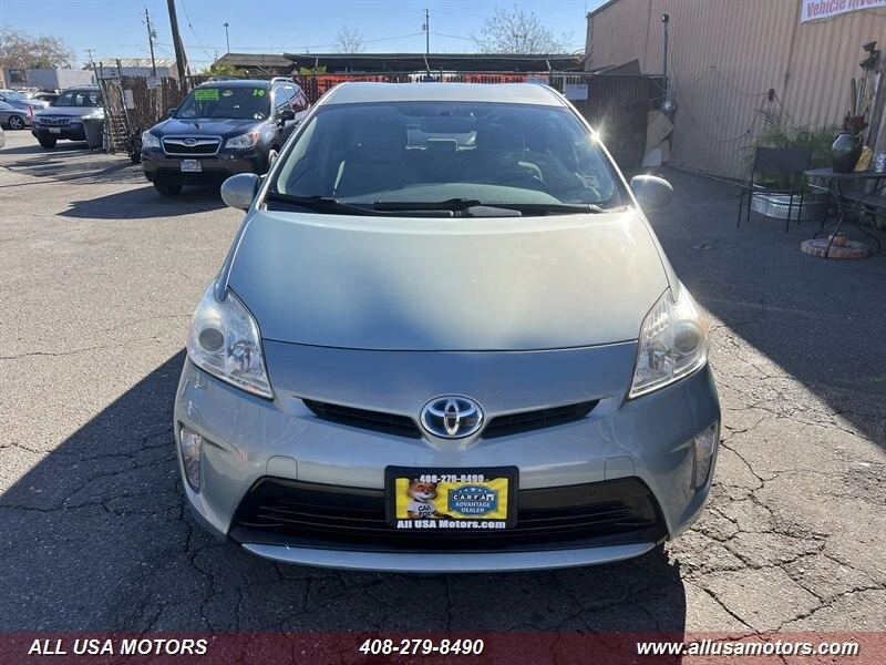 2015 Toyota Prius 3rd Gen - Image 4 of 21