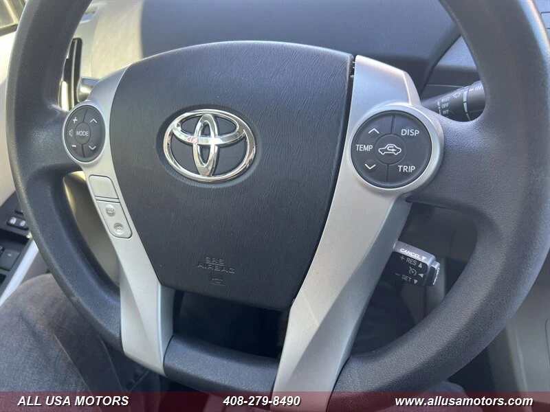 2015 Toyota Prius 3rd Gen - Image 18 of 21
