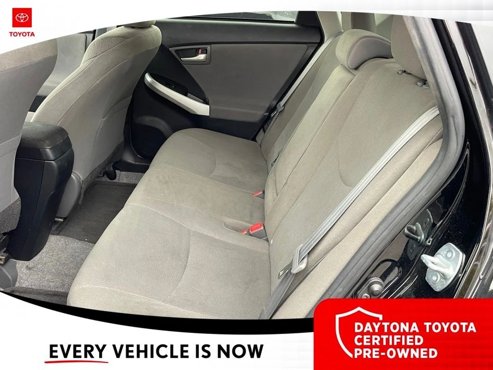 2015 Toyota Prius 3rd Gen - Image 7 of 10