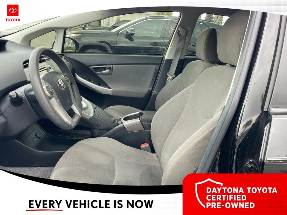 2015 Toyota Prius 3rd Gen - Image 6 of 10