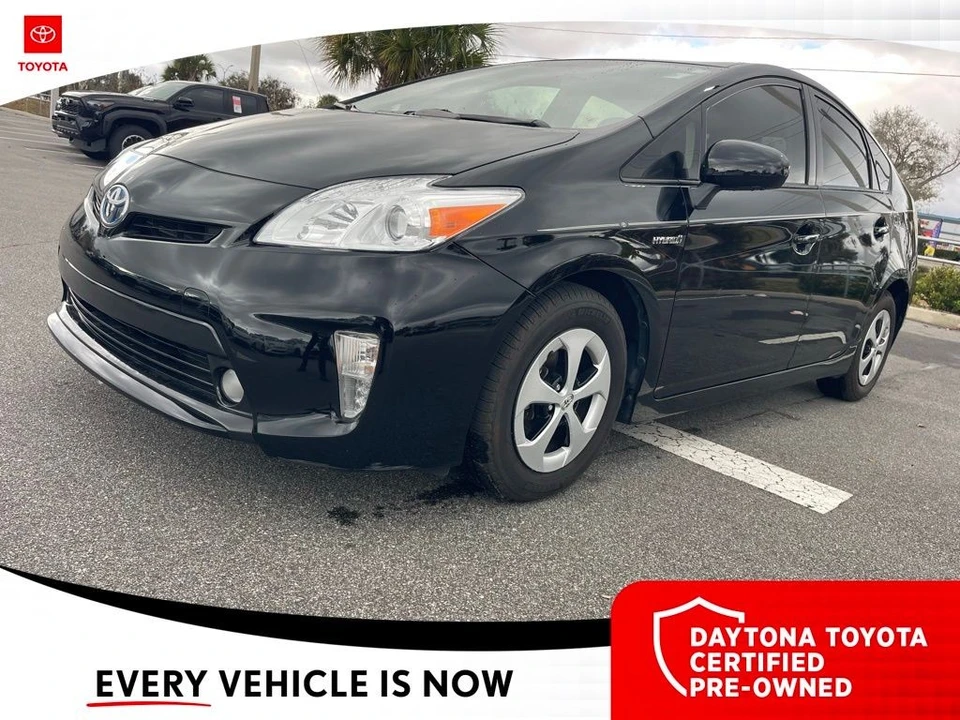 2015 Toyota Prius 3rd Gen - Image 8 of 10