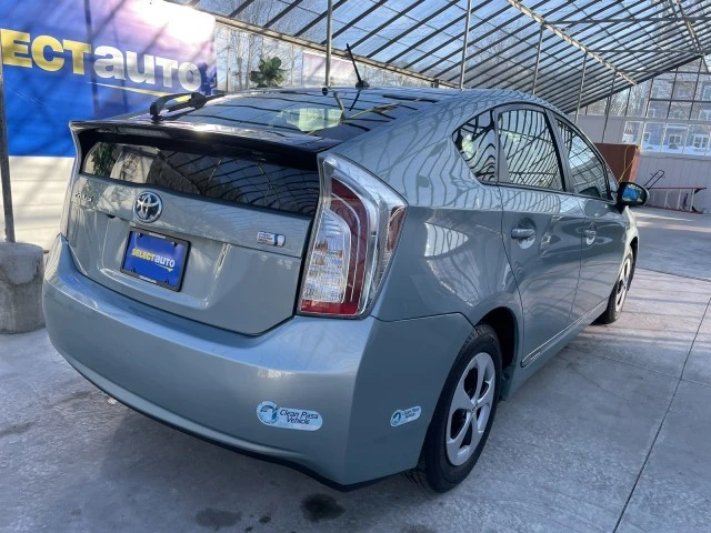 2015 Toyota Prius 3rd Gen - Image 5 of 21