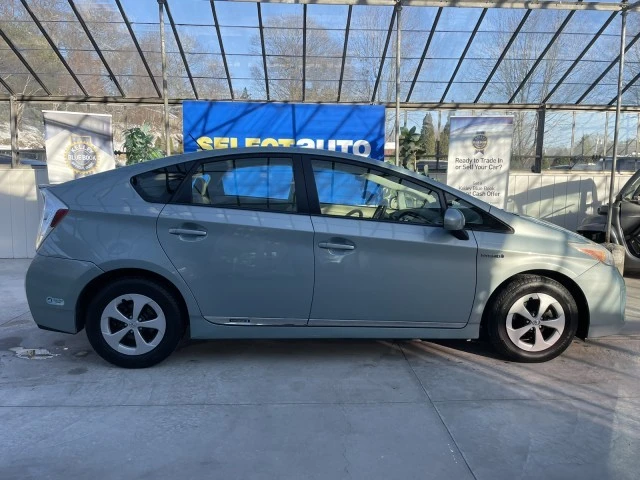 2015 Toyota Prius 3rd Gen - Image 12 of 21