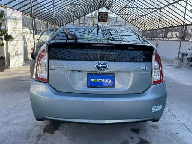 2015 Toyota Prius 3rd Gen - Image 6 of 21