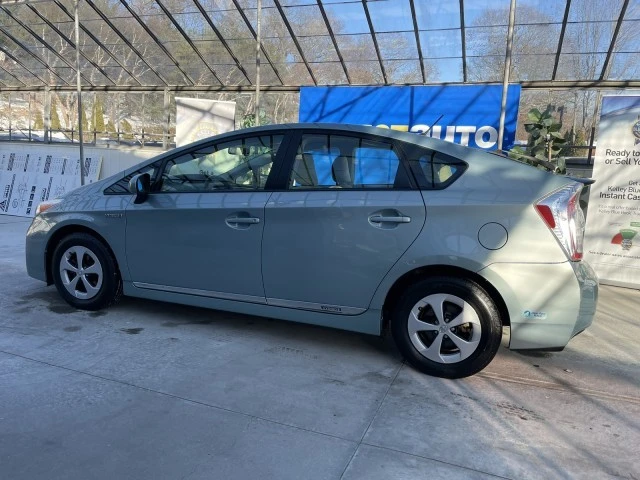 2015 Toyota Prius 3rd Gen - Image 10 of 21