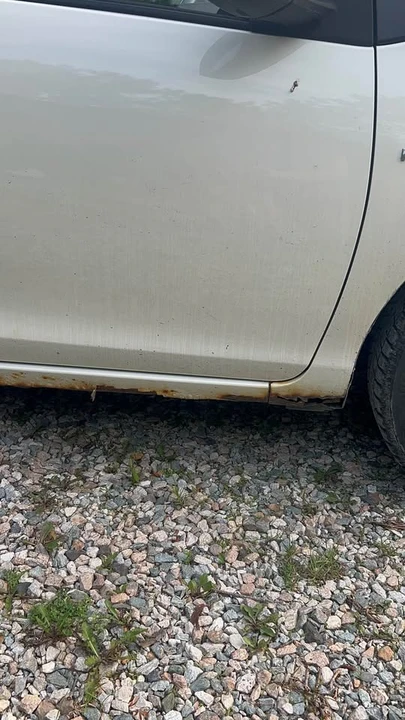 2015 Toyota Prius - Image 9 of 15
