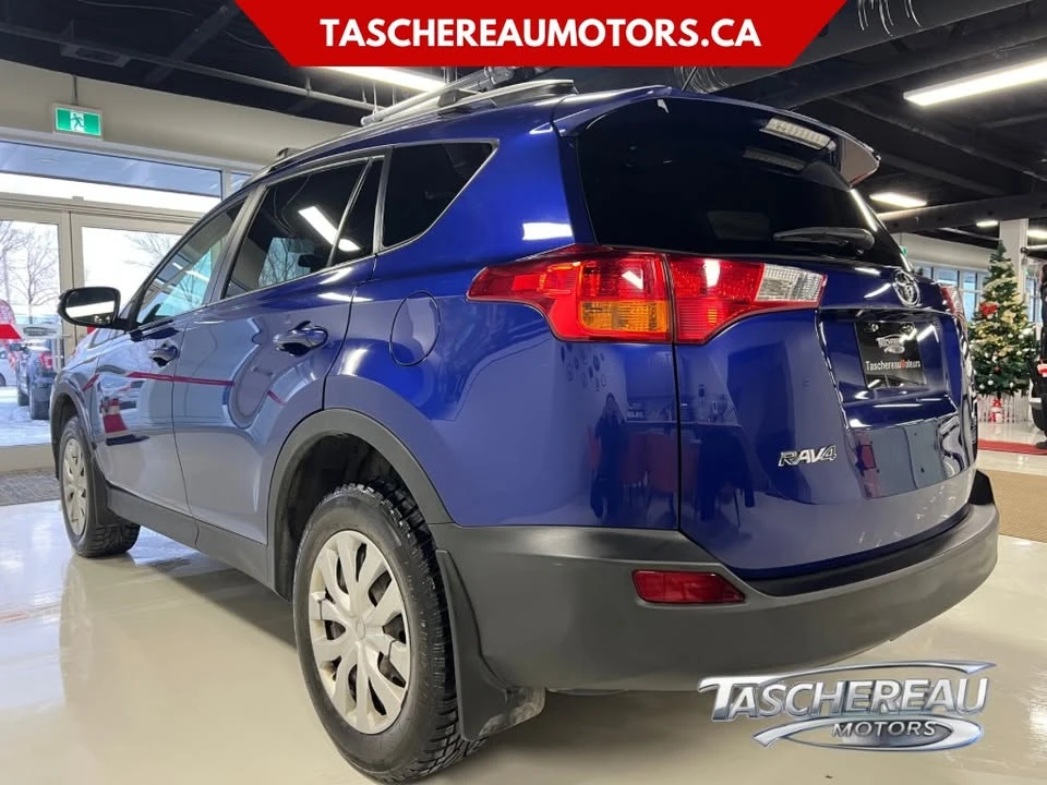 2015 Toyota RAV4 - Image 7 of 19