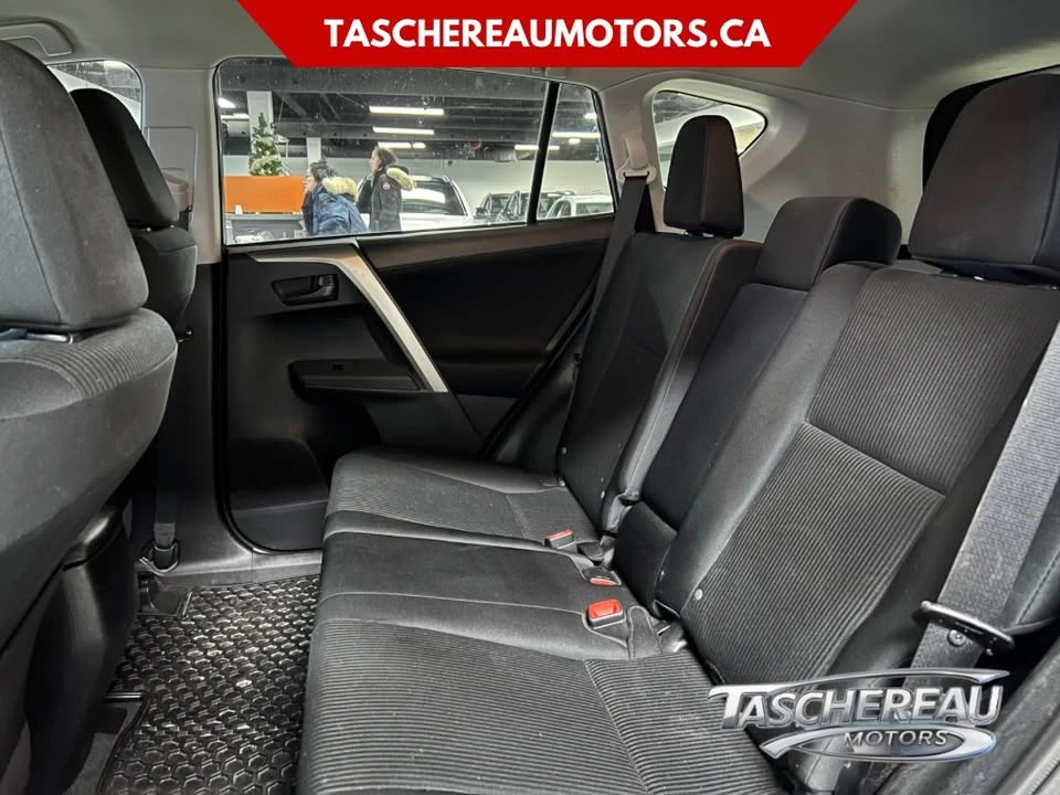 2015 Toyota RAV4 - Image 19 of 19