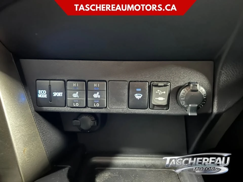 2015 Toyota RAV4 - Image 17 of 19