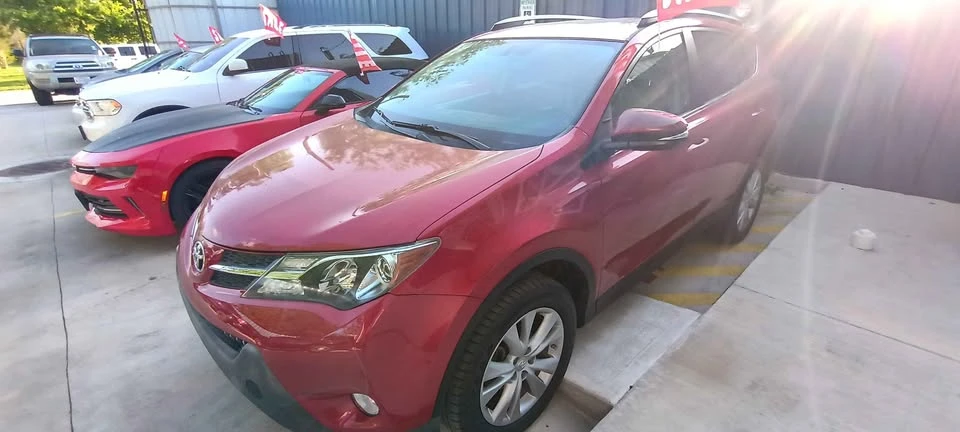 2015 Toyota RAV4 4th Gen - Image 2 of 13