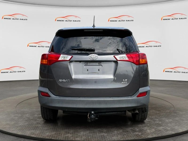 2015 Toyota RAV4 4th Gen - Image 9 of 12