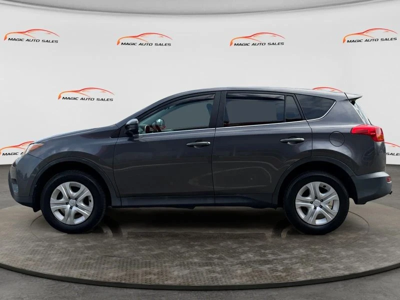 2015 Toyota RAV4 4th Gen - Image 7 of 12