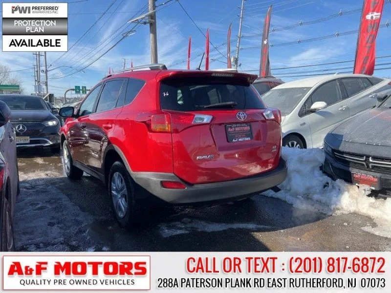 2015 Toyota RAV4 4th Gen - Image 4 of 12
