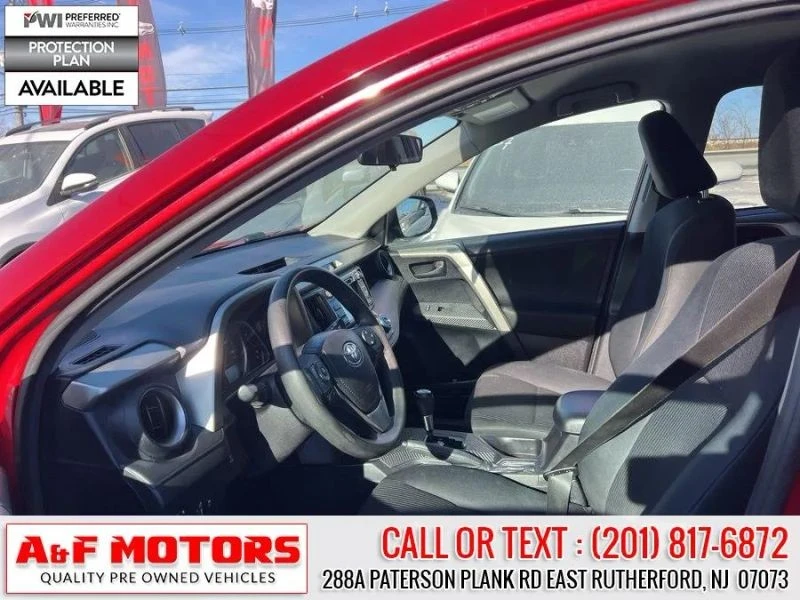2015 Toyota RAV4 4th Gen - Image 8 of 12