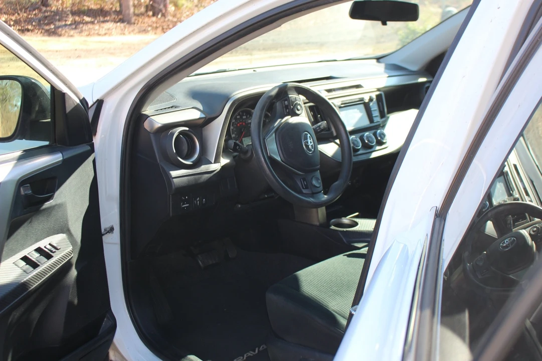 2015 Toyota RAV4 4th Gen - Image 11 of 11