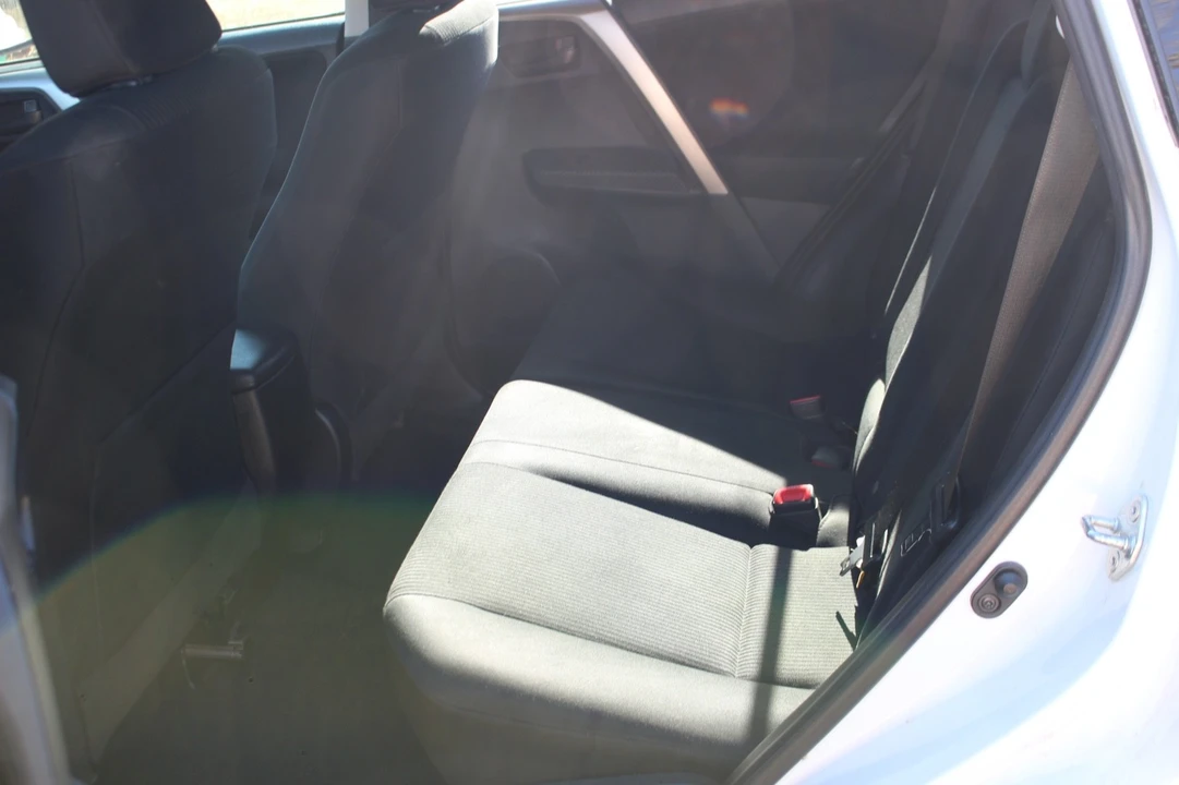 2015 Toyota RAV4 4th Gen - Image 10 of 11