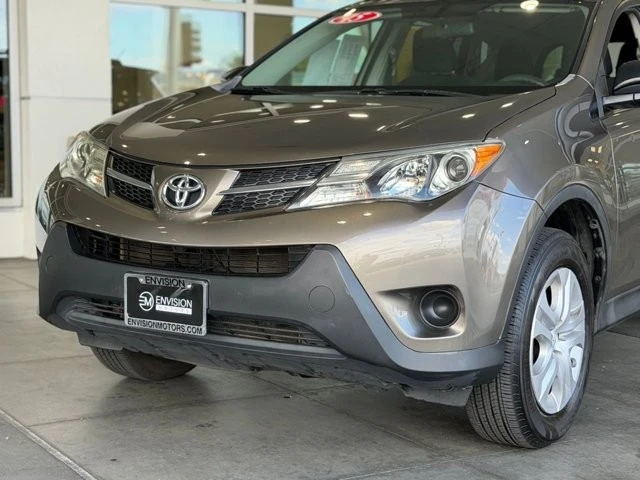 2015 Toyota RAV4 4th Gen - Image 3 of 21