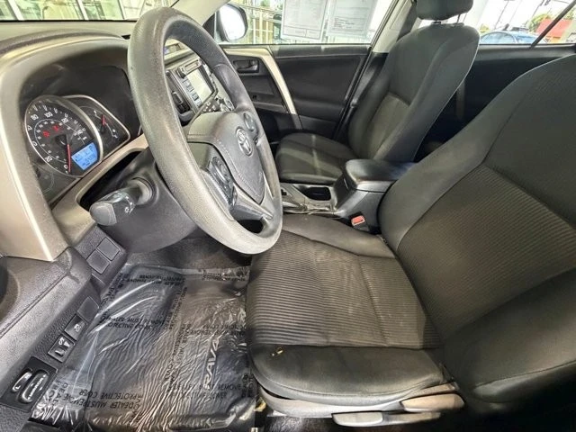 2015 Toyota RAV4 4th Gen - Image 19 of 21