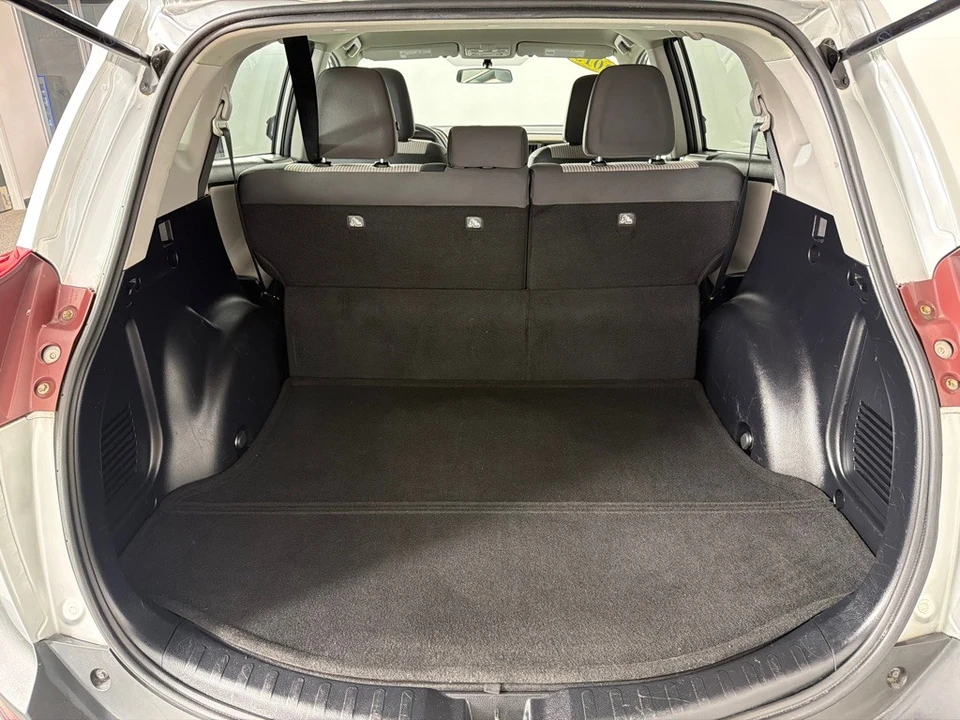 2015 Toyota RAV4 4th Gen - Image 20 of 21