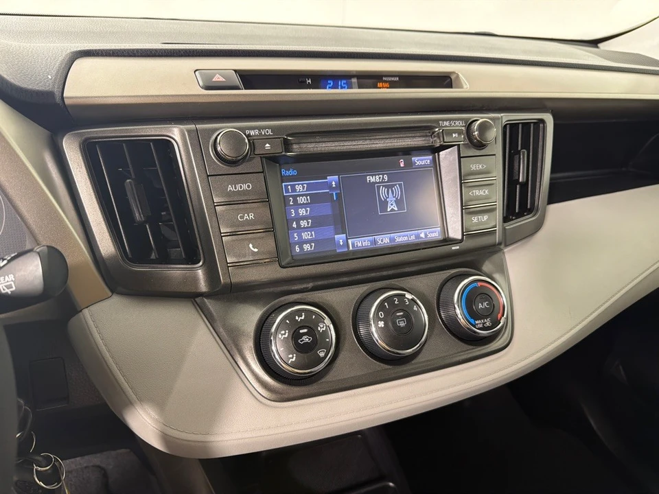 2015 Toyota RAV4 4th Gen - Image 15 of 21