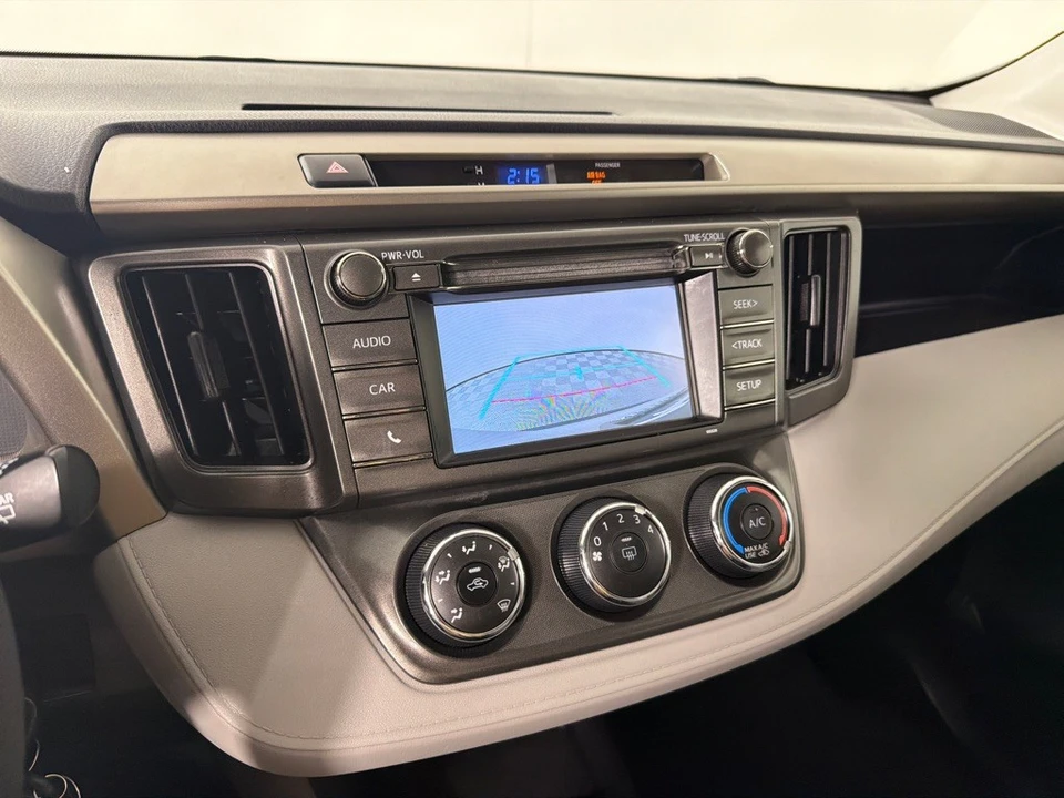 2015 Toyota RAV4 4th Gen - Image 16 of 21