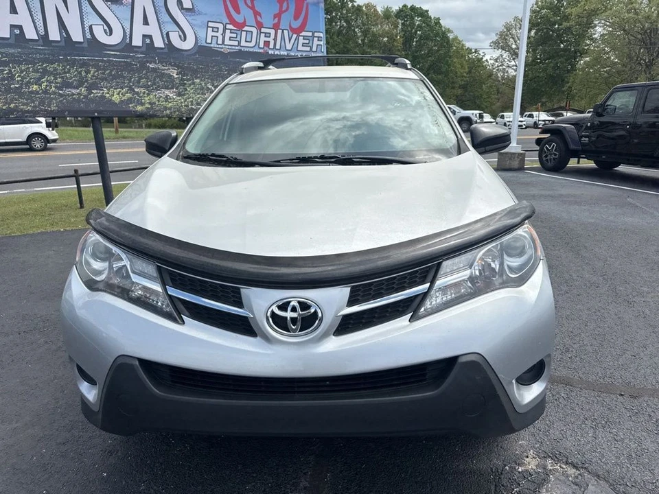 2015 Toyota RAV4 4th Gen - Image 2 of 30