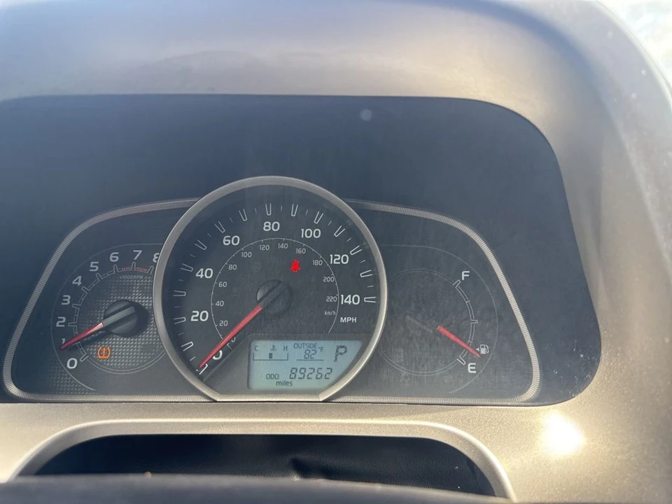 2015 Toyota RAV4 4th Gen - Image 25 of 30