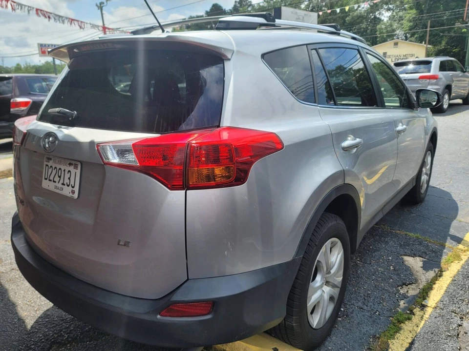 2015 Toyota RAV4 4th Gen - Image 5 of 14
