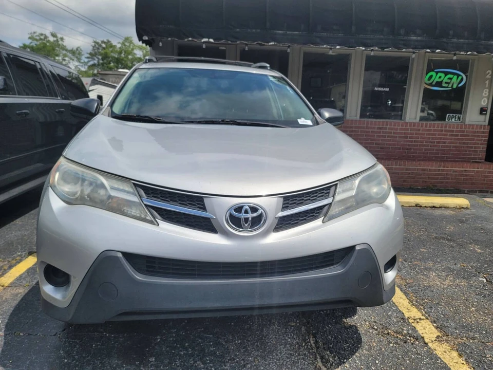 2015 Toyota RAV4 4th Gen - Image 3 of 14