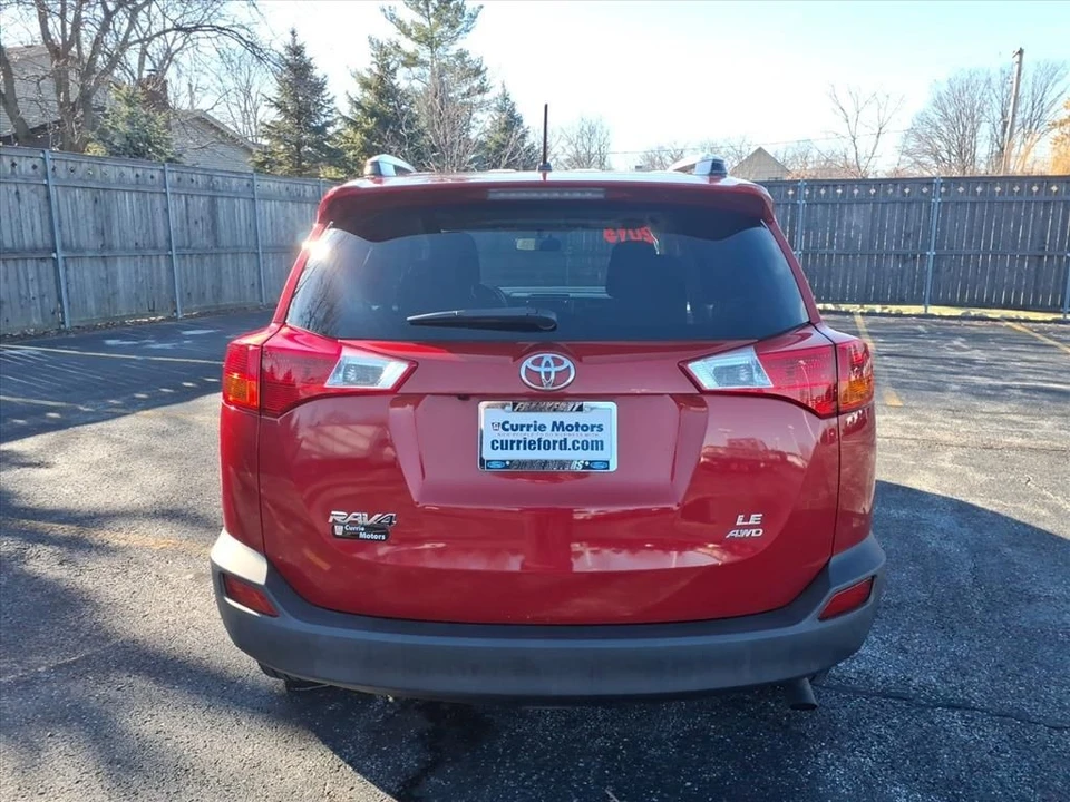 2015 Toyota RAV4 4th Gen - Image 6 of 12
