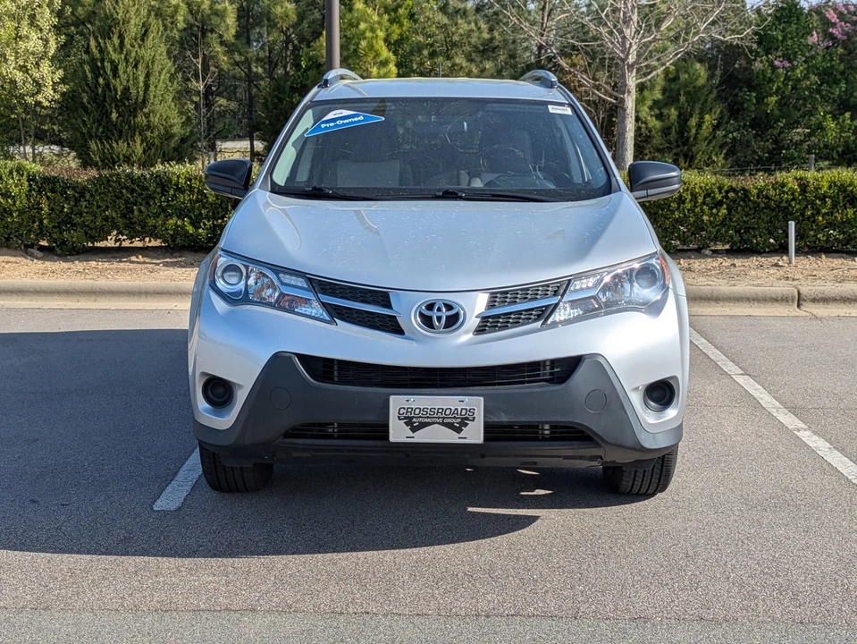2015 Toyota RAV4 4th Gen - Image 9 of 21
