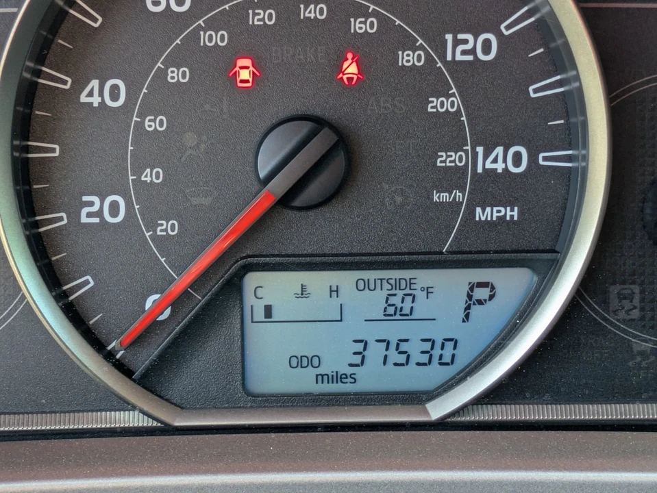 2015 Toyota RAV4 4th Gen - Image 21 of 21