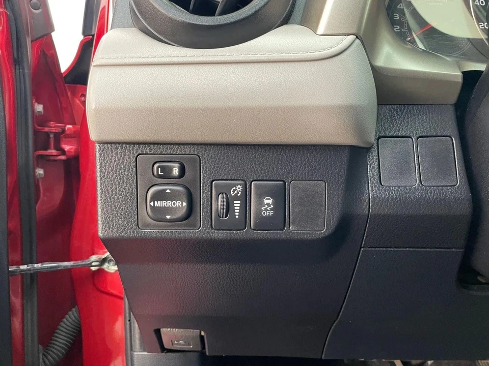 2015 Toyota RAV4 4th Gen - Image 21 of 21