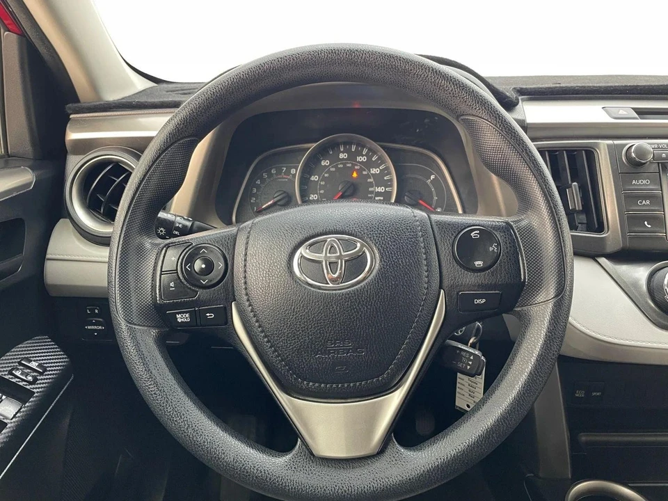 2015 Toyota RAV4 4th Gen - Image 18 of 21