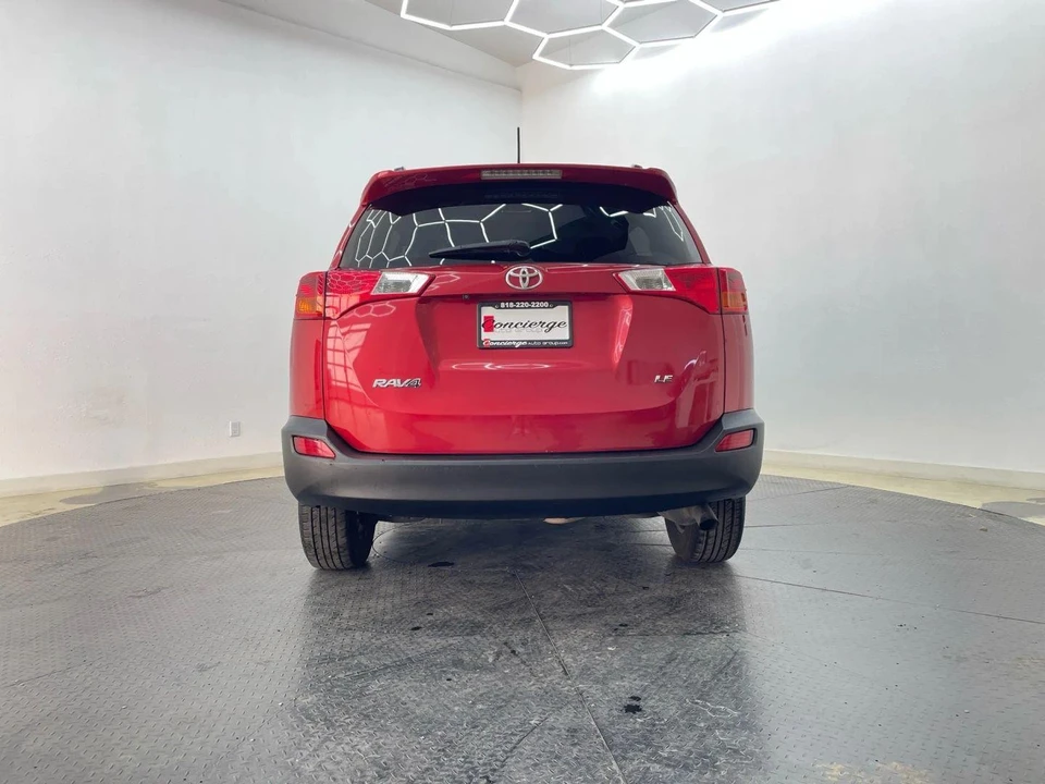 2015 Toyota RAV4 4th Gen - Image 7 of 21