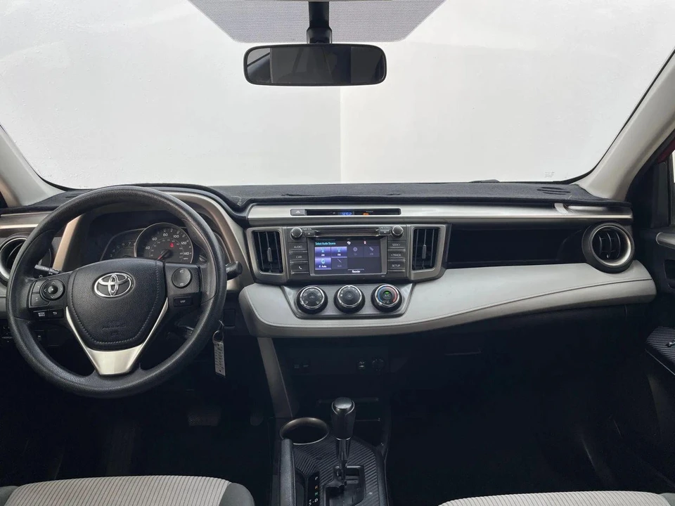 2015 Toyota RAV4 4th Gen - Image 14 of 21