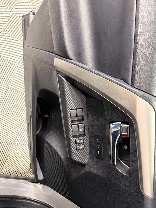 2015 Toyota RAV4 4th Gen - Image 11 of 12