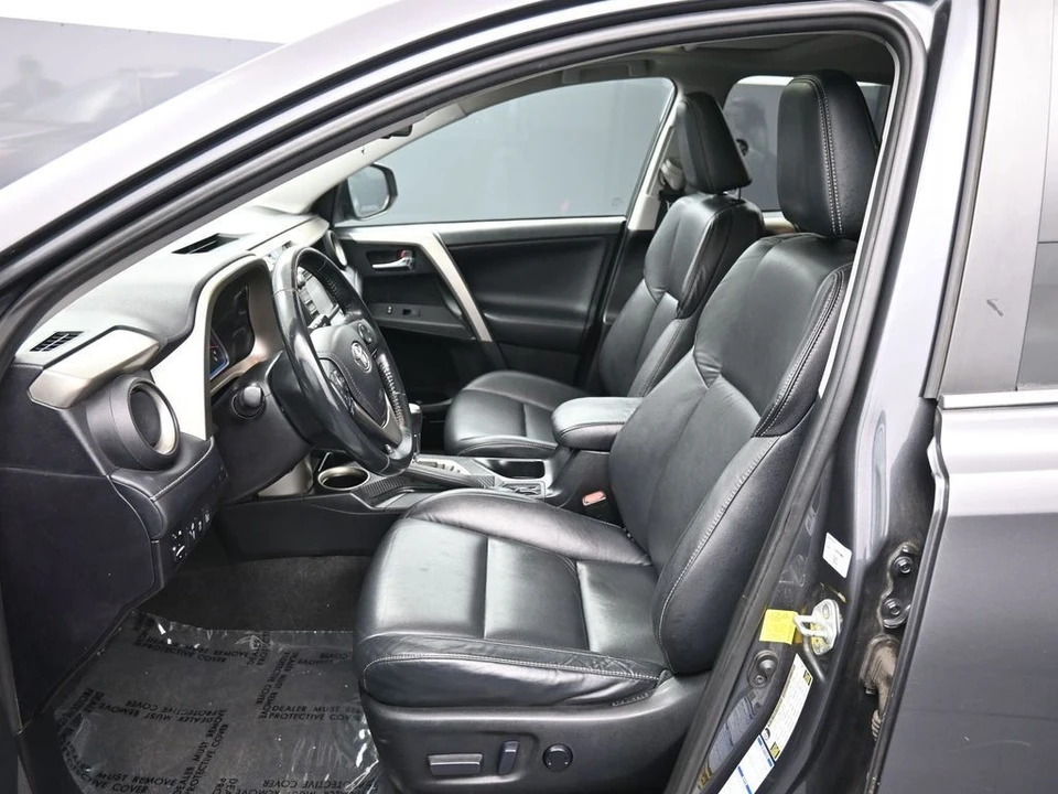 2015 Toyota RAV4 4th Gen - Image 19 of 21