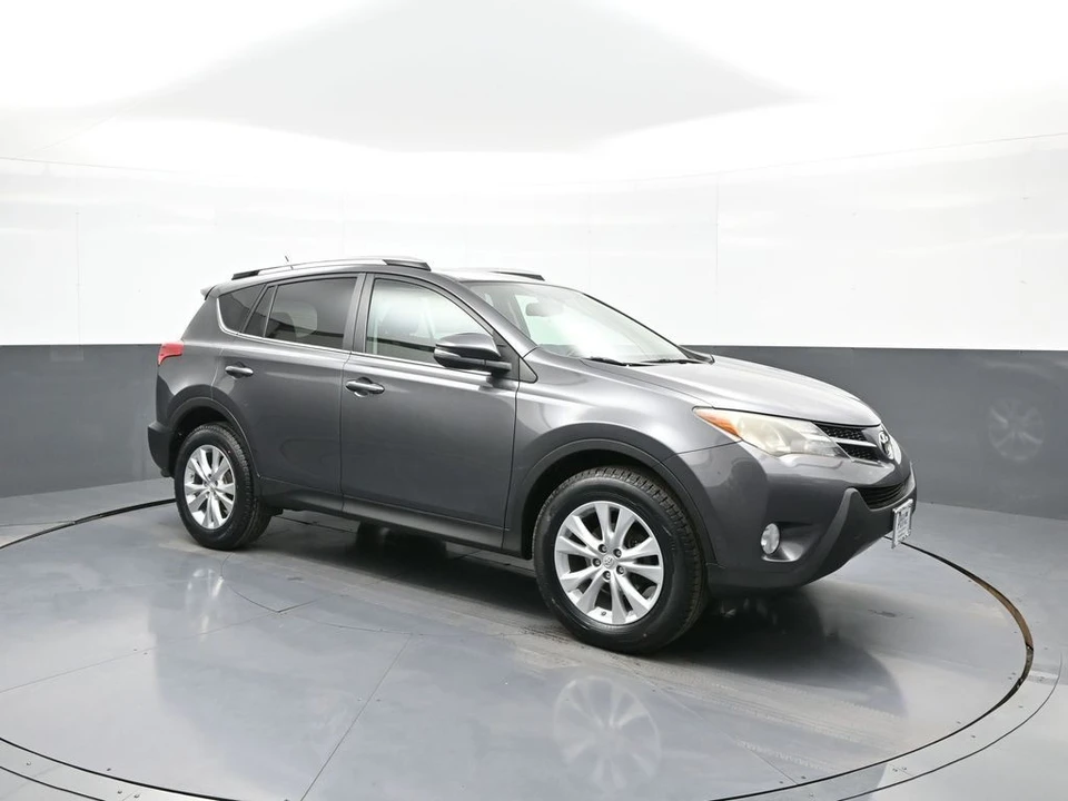 2015 Toyota RAV4 4th Gen - Image 4 of 21