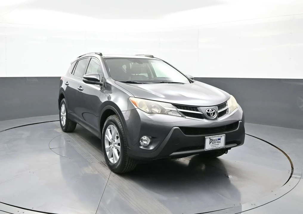 2015 Toyota RAV4 4th Gen - Image 3 of 21