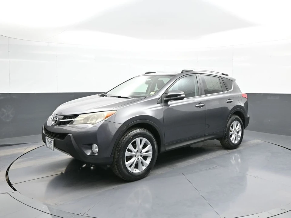 2015 Toyota RAV4 4th Gen - Image 10 of 21