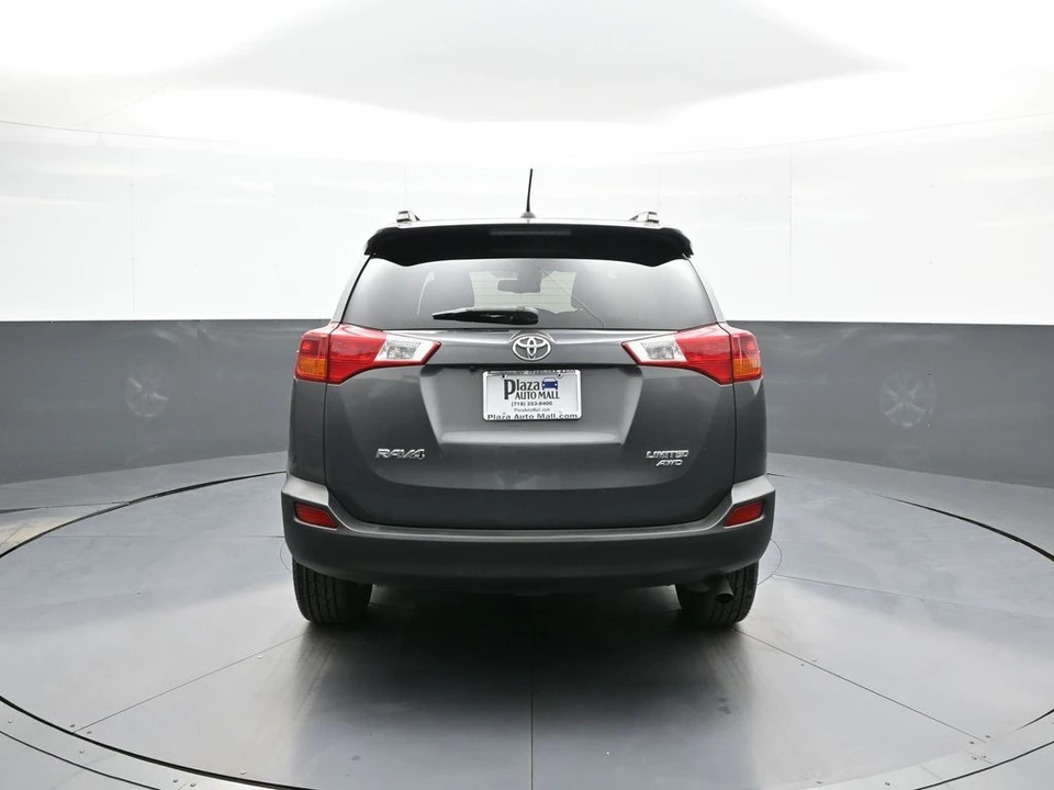 2015 Toyota RAV4 4th Gen - Image 7 of 21