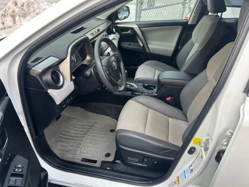 2015 Toyota RAV4 4th Gen - Image 8 of 12