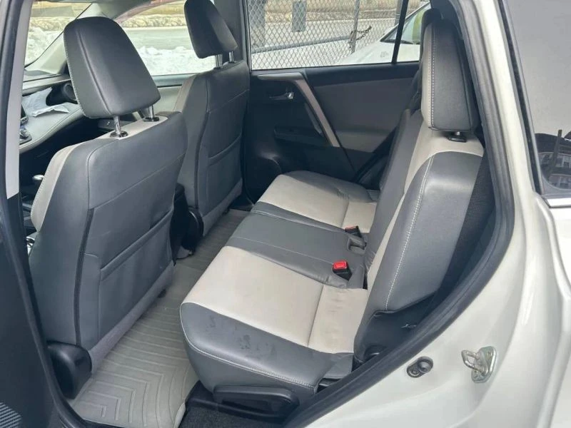 2015 Toyota RAV4 4th Gen - Image 9 of 12