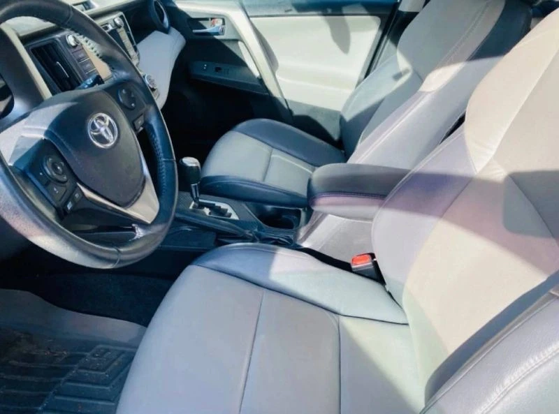 2015 Toyota RAV4 4th Gen - Image 9 of 11