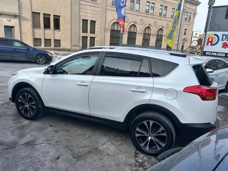 2015 Toyota RAV4 4th Gen - Image 4 of 12