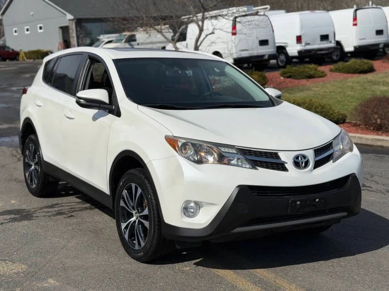 2015 Toyota RAV4 4th Gen - Image 3 of 12